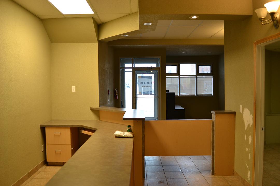 100 - 5017 50 Avenue, Red Deer, AB