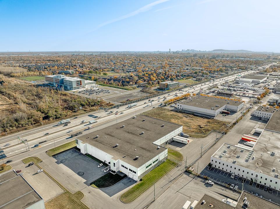 9393 Metropolitain Boulevard E., Montreal, QC