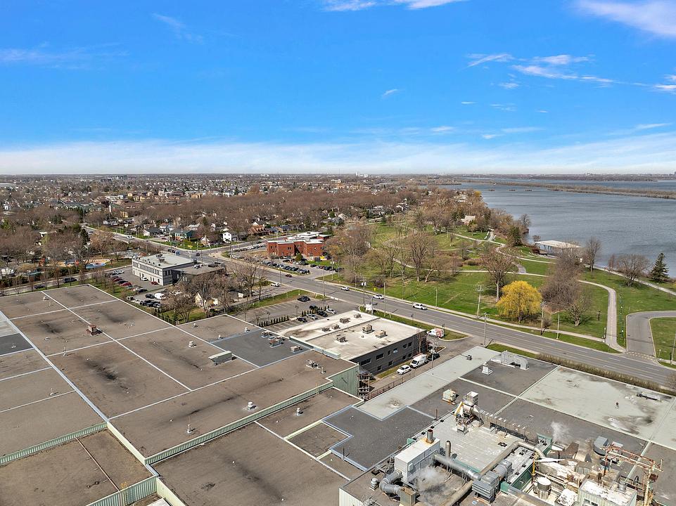 77 Boulevard Marie-Victorin, Candiac, QC