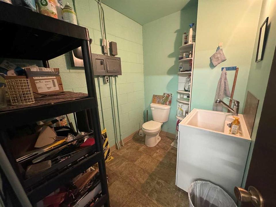 5026 50 Avenue, Ponoka, AB