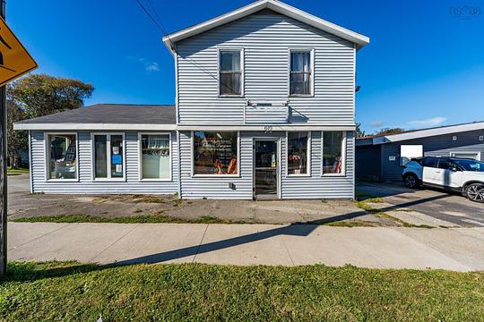 610 Main Street, Yarmouth, NS
