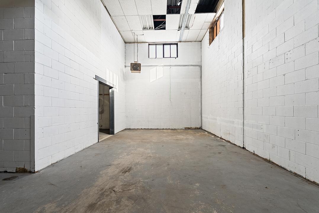 Warehouse - 2699 Avenue Watt, Québec, QC