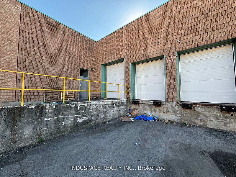 34-35 - 2400 Lucknow Drive, Mississauga, ON