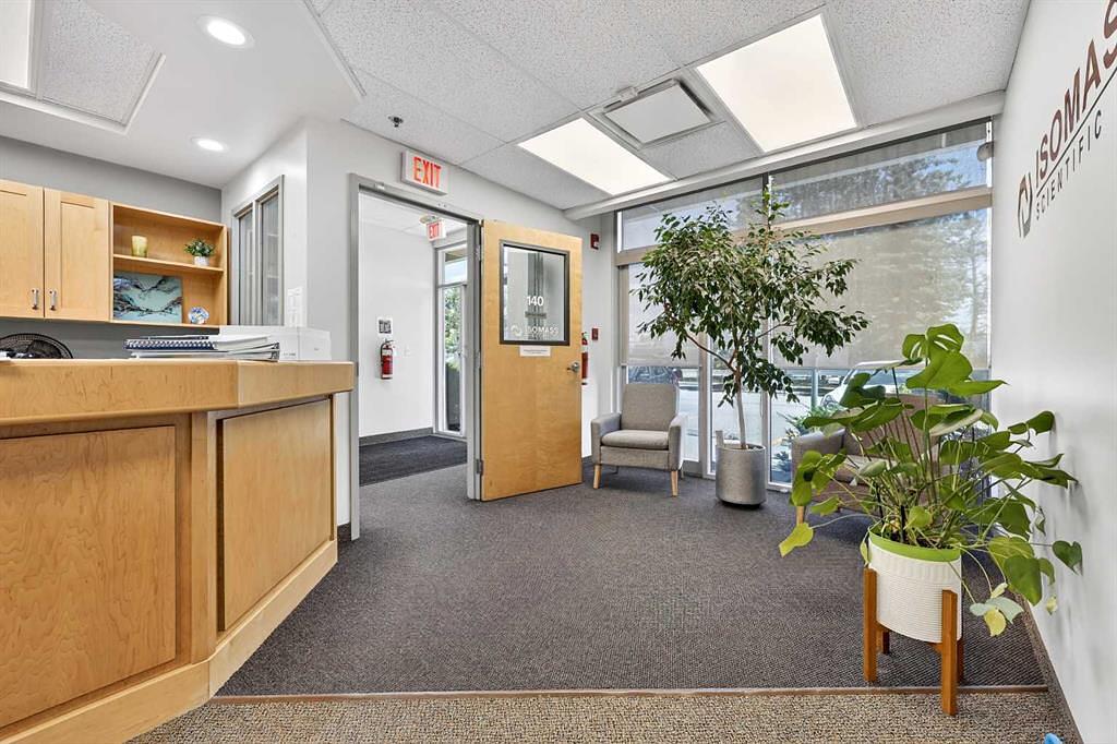 140 - 5700 1 Street Southwest, Calgary, AB