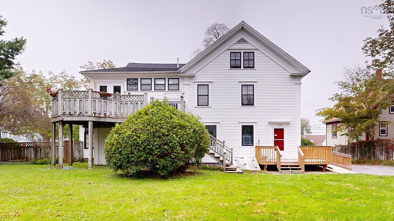 130 Water Street, Shelburne, NS