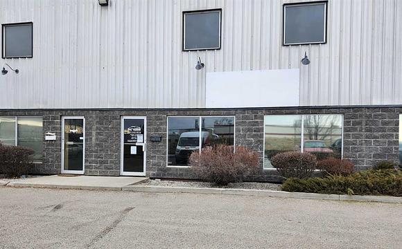 5610 46 Street Southeast, Calgary, AB
