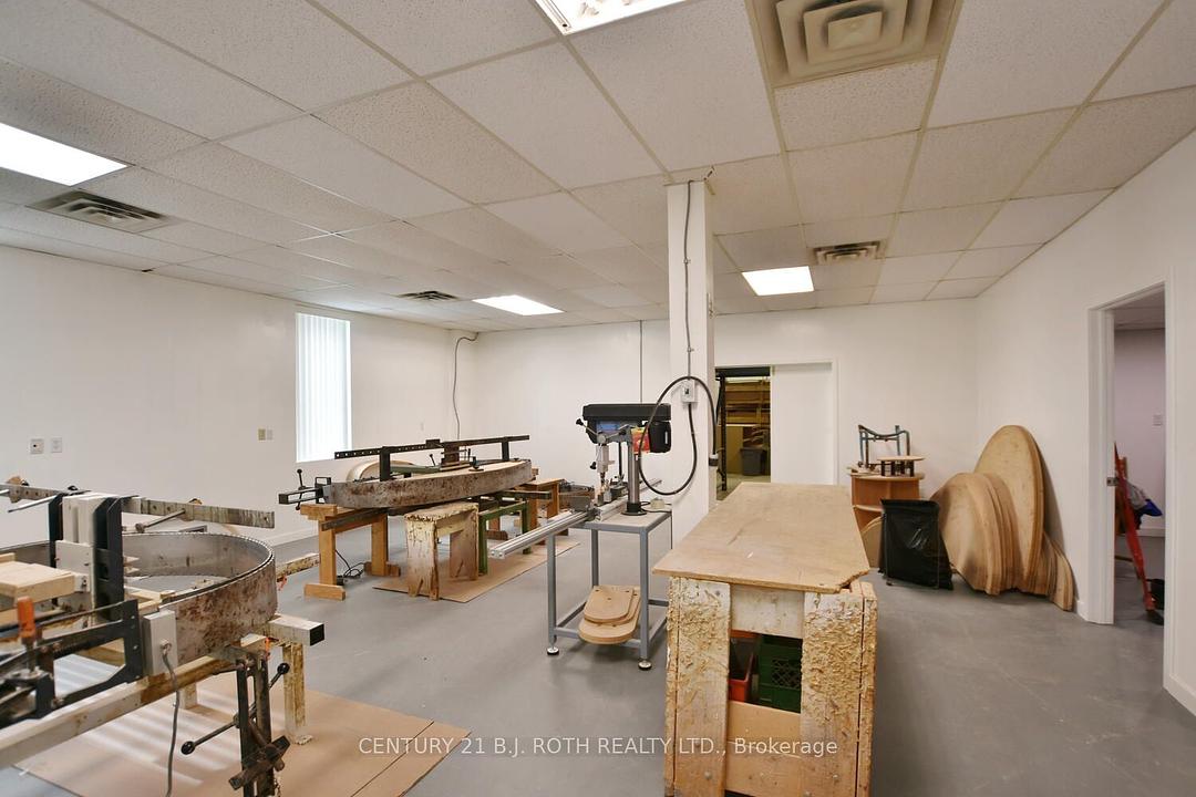 240 9th Avenue East, Owen Sound, ON
