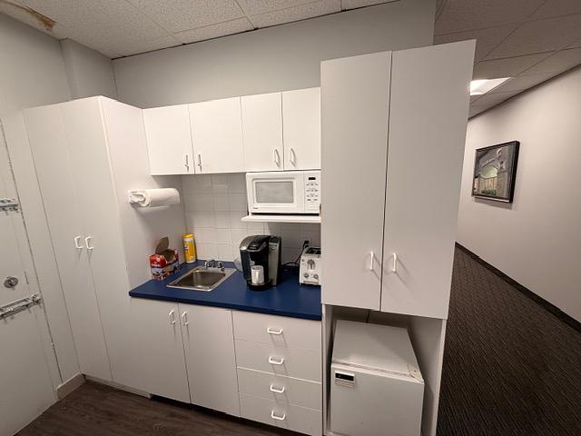 B - 10403 172 St NW, Edmonton, AB