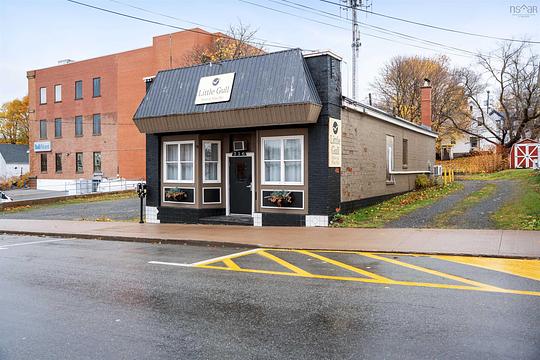 216 Archimedes Street, New Glasgow, NS