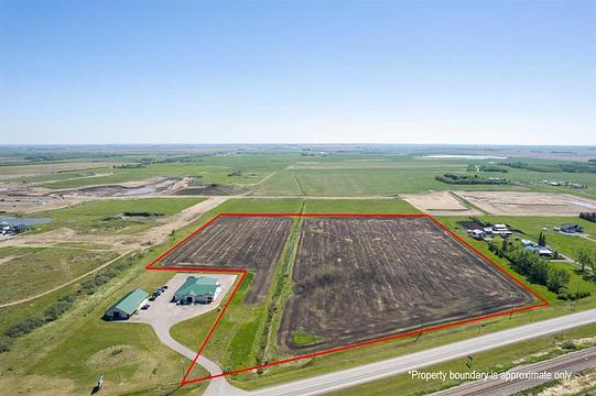 1001A Highway 2A, Carstairs, AB