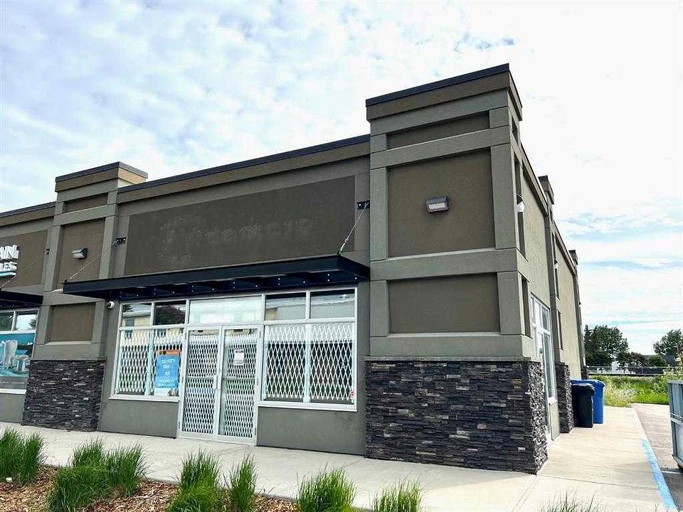 208 10 Avenue North, Carstairs, AB