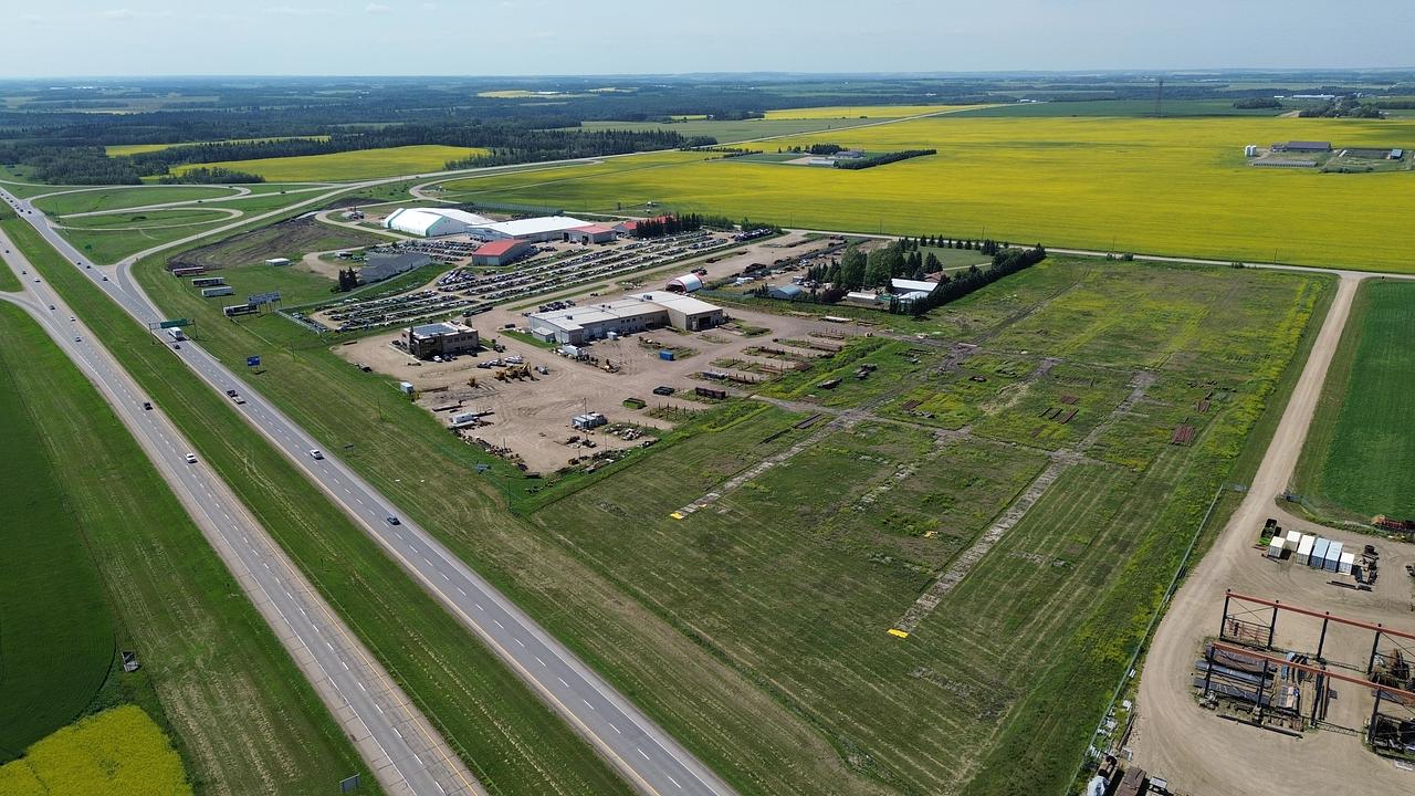 430077 Range Road 261, Ponoka, AB