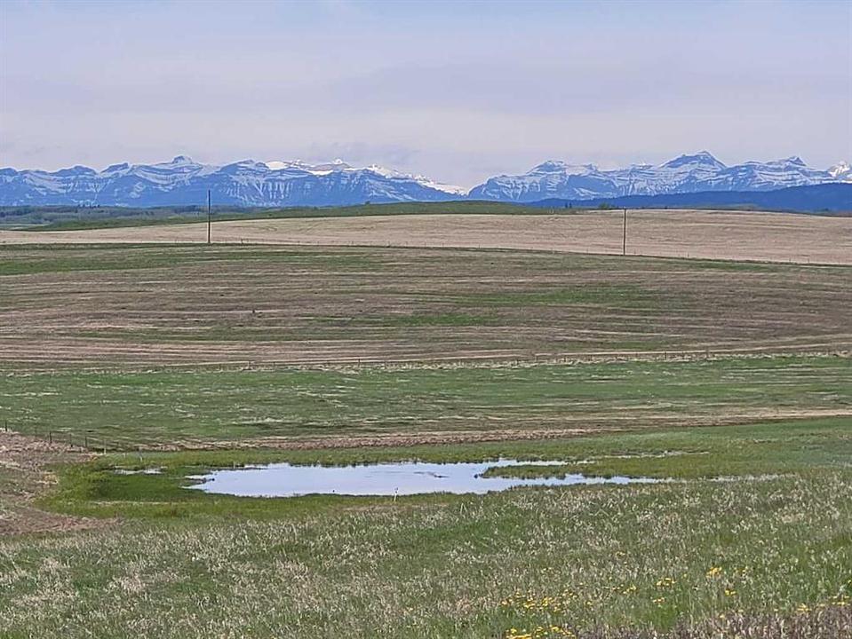 272065 Lochend Road, Rocky View County, AB
