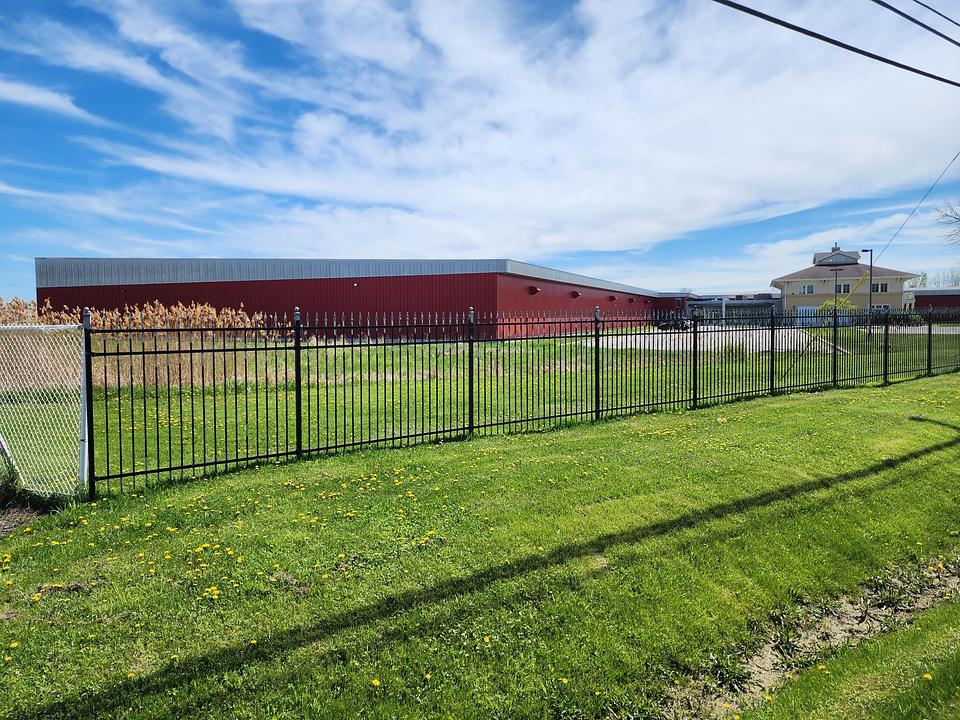 35 Rue Saint-Jean-Baptiste Ouest, Rigaud, QC