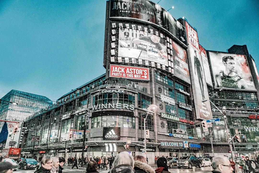 800 - 10 Dundas Street East, Toronto, ON