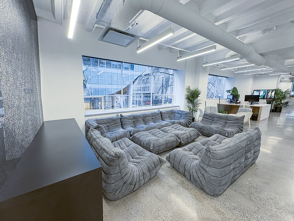 200 - 602 West Hastings Street, Vancouver, BC