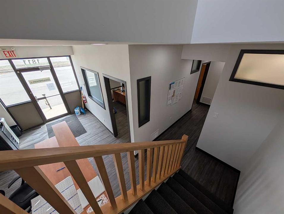 1811 Broadway Avenue East, Redcliff, AB