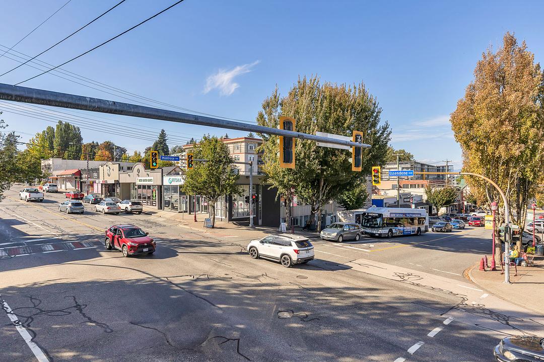 200 - 2568 Montrose Avenue, Abbotsford, BC