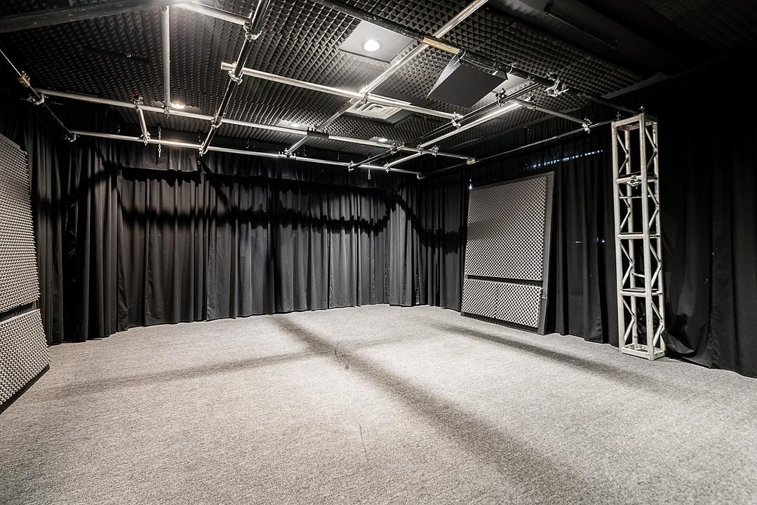 Fl 7 - 595 Hornby Street, Vancouver, BC