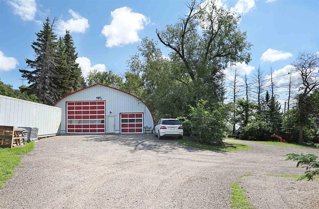 185077 RR153, Rural Newell, County of, AB