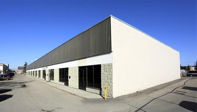 2928 18 Street Northeast, Calgary, AB