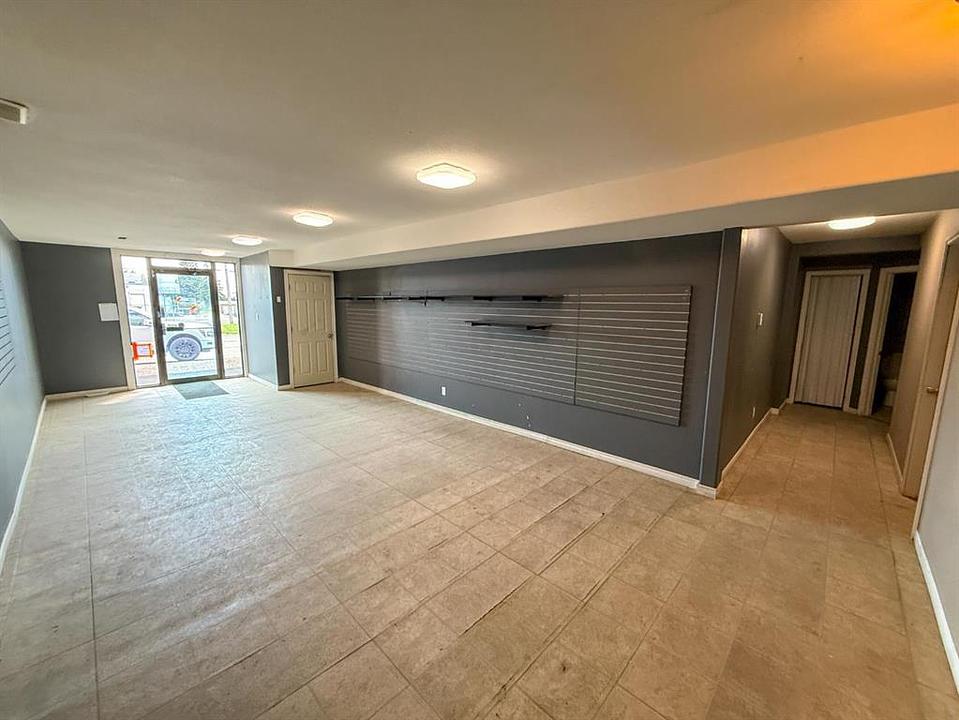 2211 2 Avenue North, Lethbridge, AB