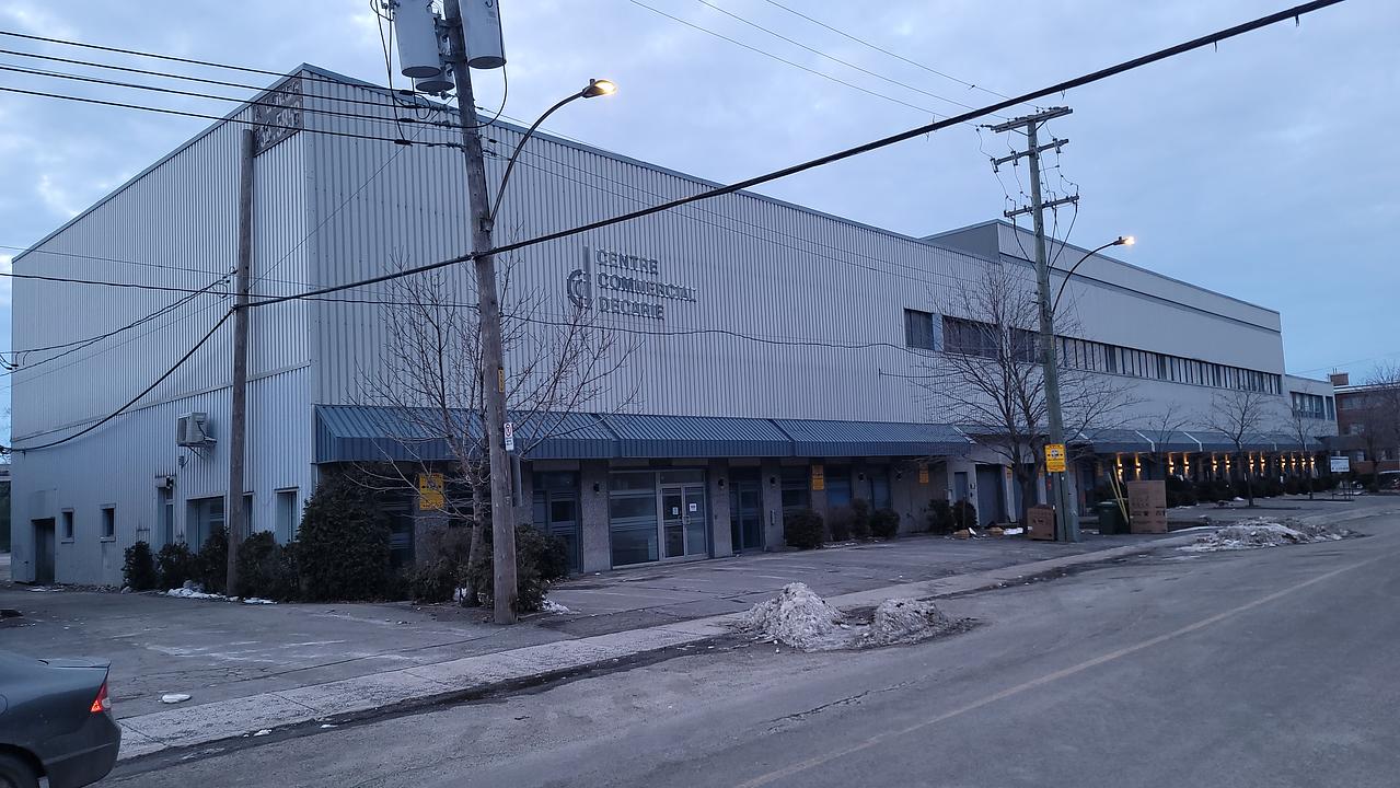 8370 Rue Labarre, Montréal, QC