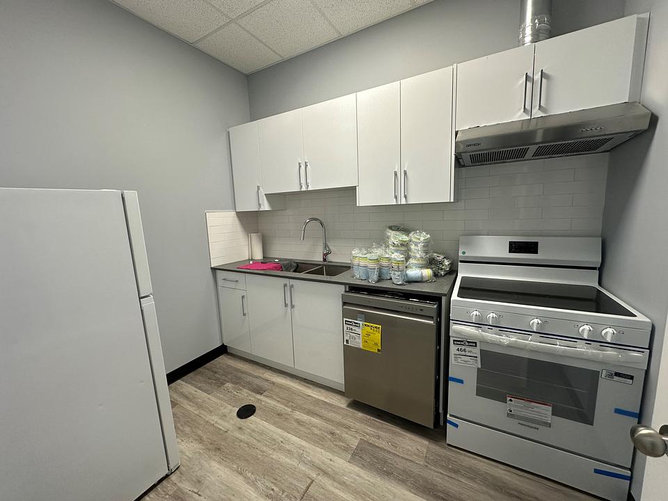 218/220 - 218 Mistatim Road Northwest, Edmonton, AB