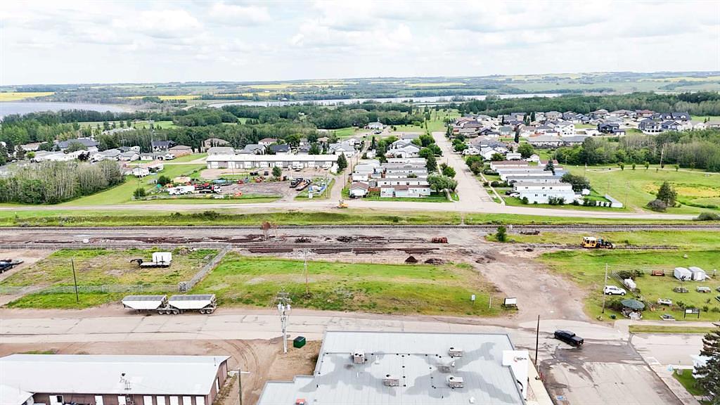 2124 20 Street, Delburne, AB