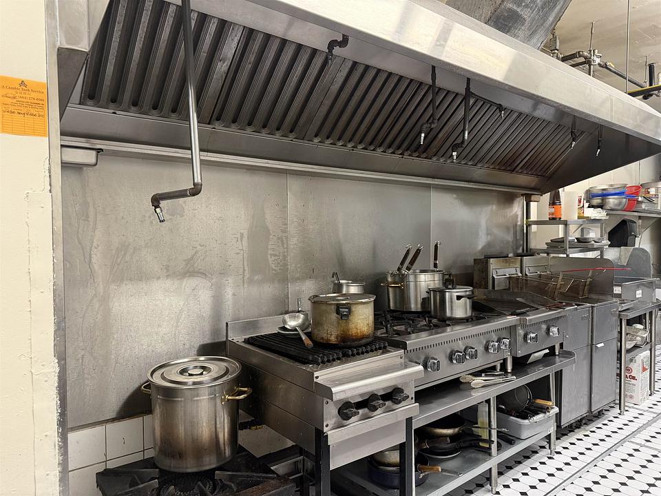 8269 - Oak Street, Vancouver, BC
