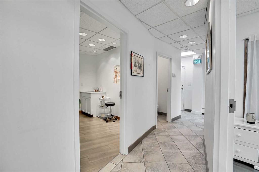 1330 12 Avenue Southwest, Calgary, AB