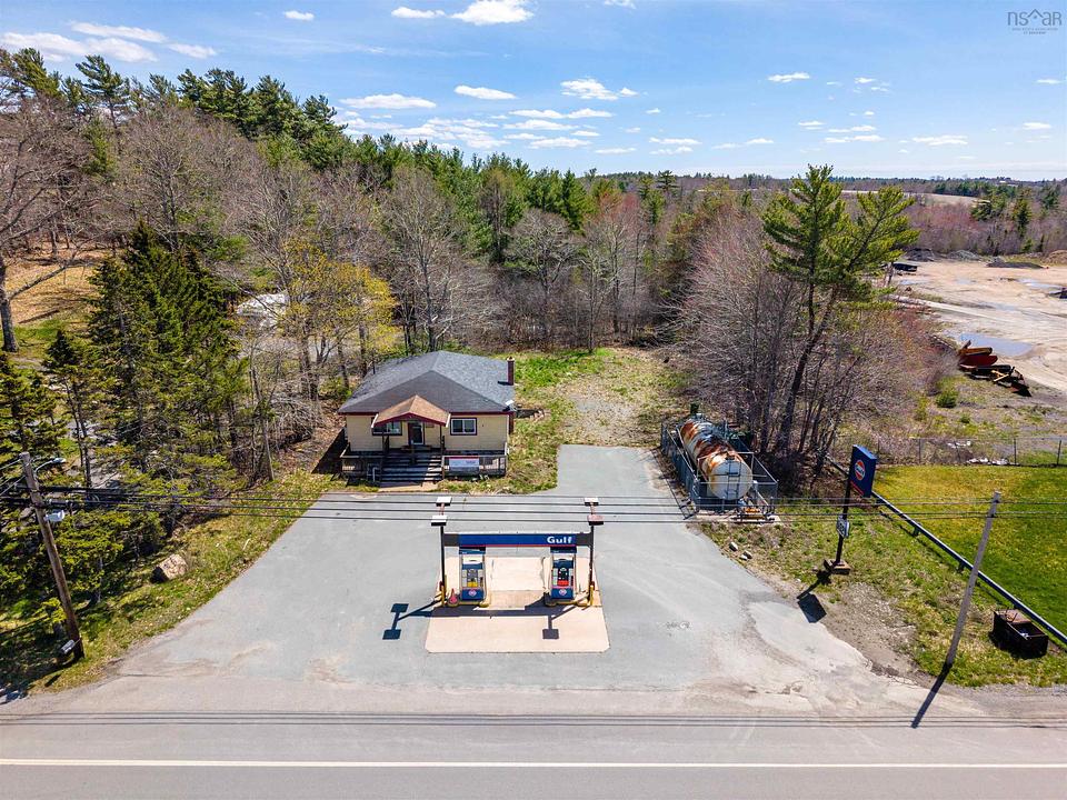 9645 Highway 8, Caledonia, NS