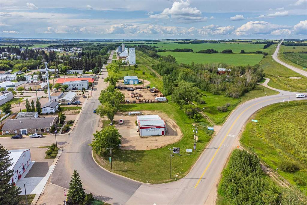 20 Railway Avenue South, Marwayne, AB
