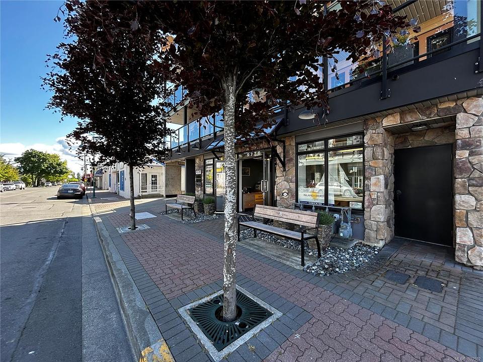 #101 - 9776 Fourth Street, Sidney, BC