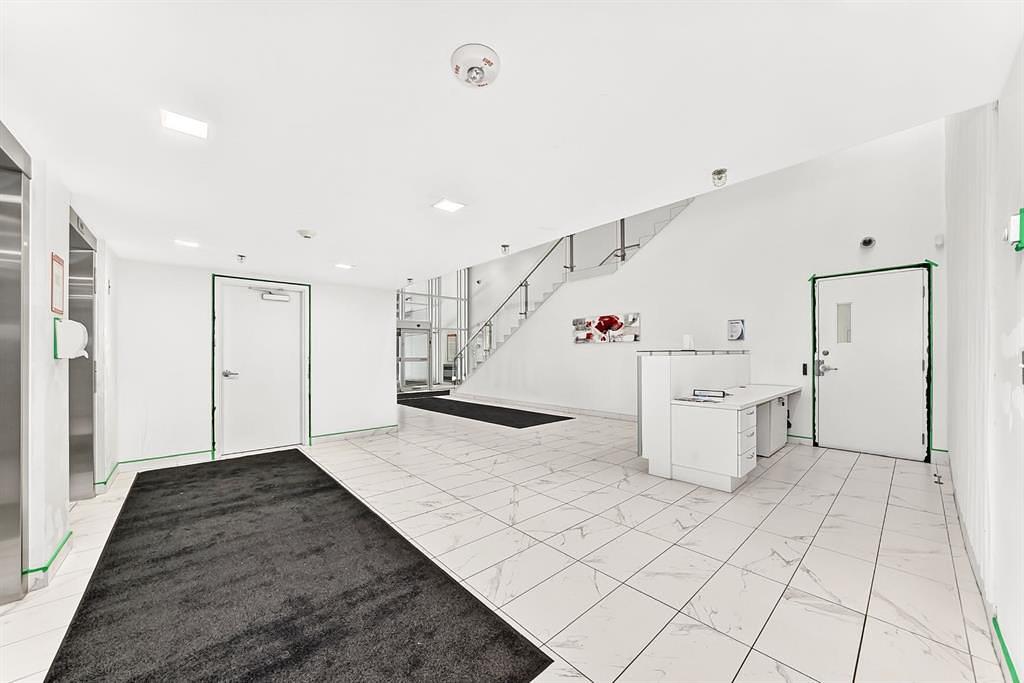 910 - 634 6 Avenue Southwest, Calgary, AB