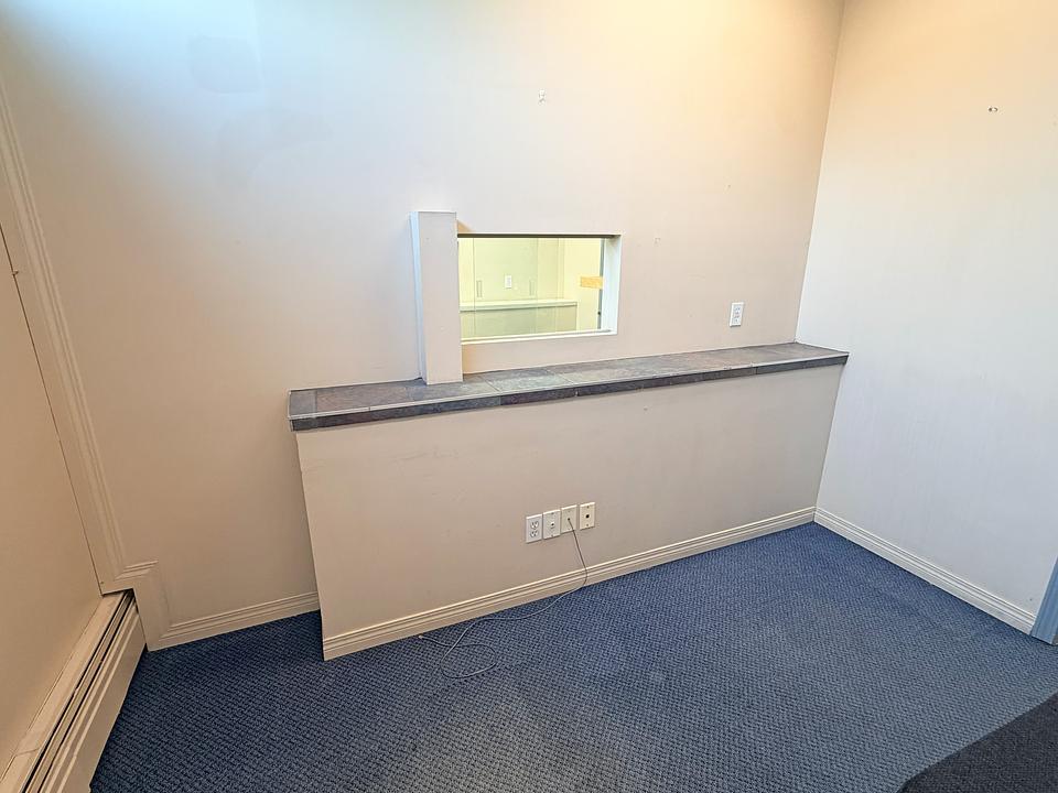 1133 17 Avenue Northwest, Calgary, AB