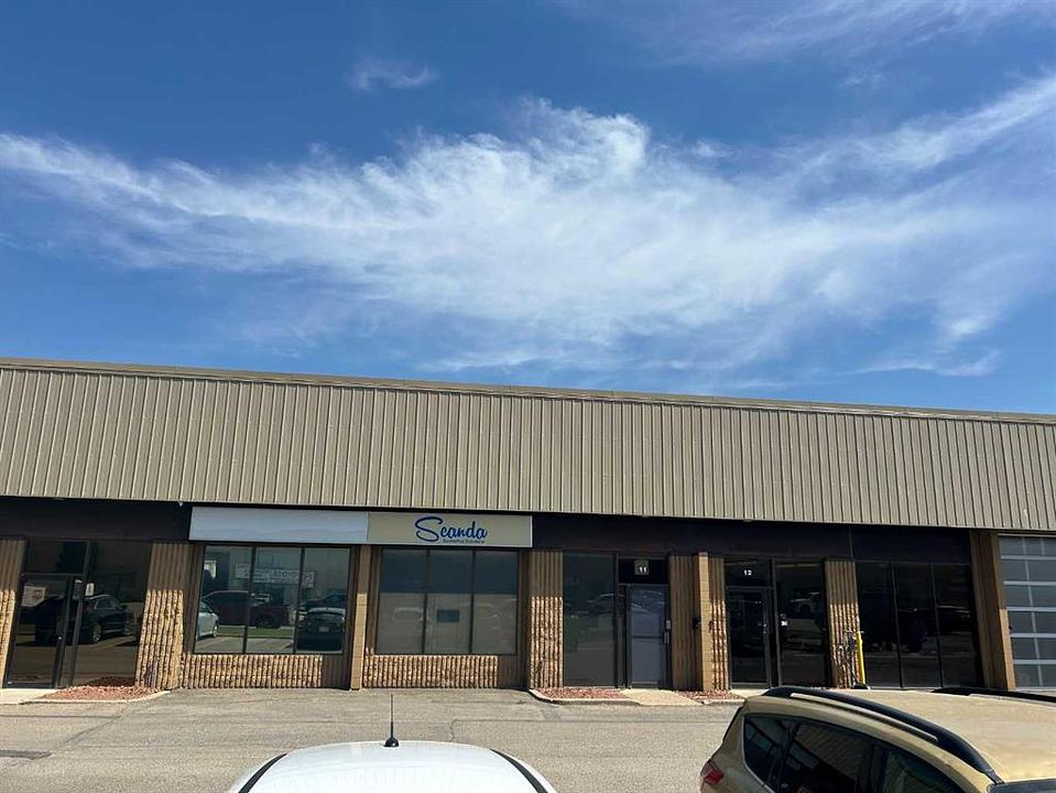 7875 48 Avenue, Red Deer, AB
