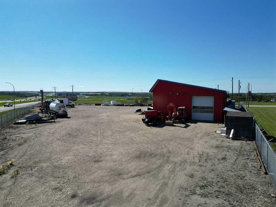 3208 52 Avenue, Innisfail, AB