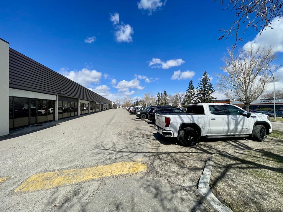 C1 - 6215 3 Street Southeast, Calgary, AB
