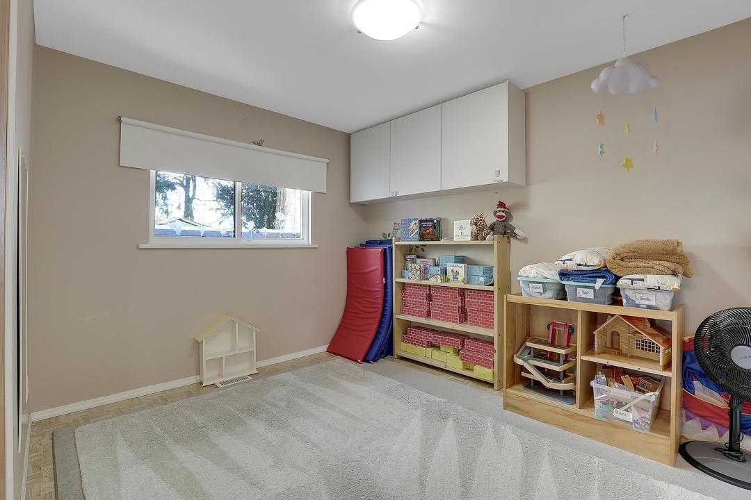 1554 Stevens Street, White Rock, BC