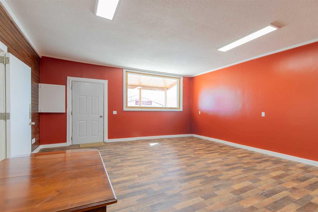 60 Main Avenue Northwest, Glenwood, AB