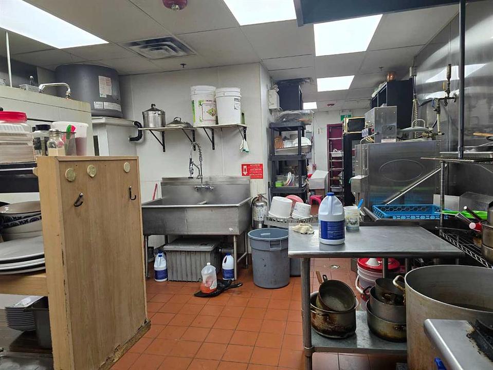 971 64 Avenue Northeast, Calgary, AB