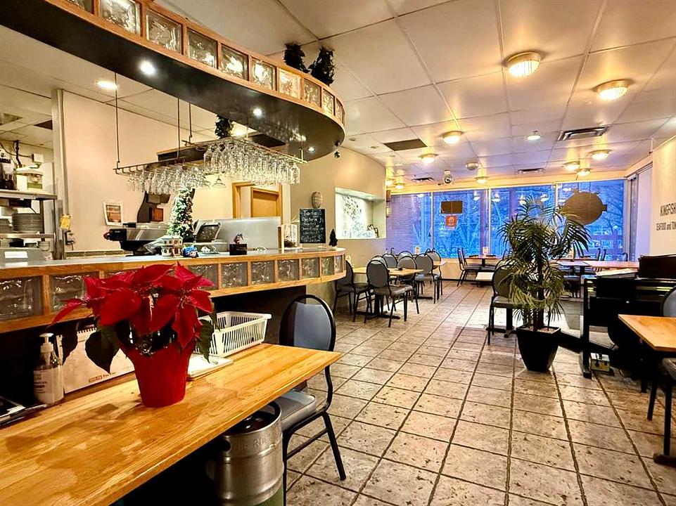 207 - 328 Centre Street South, Calgary, AB
