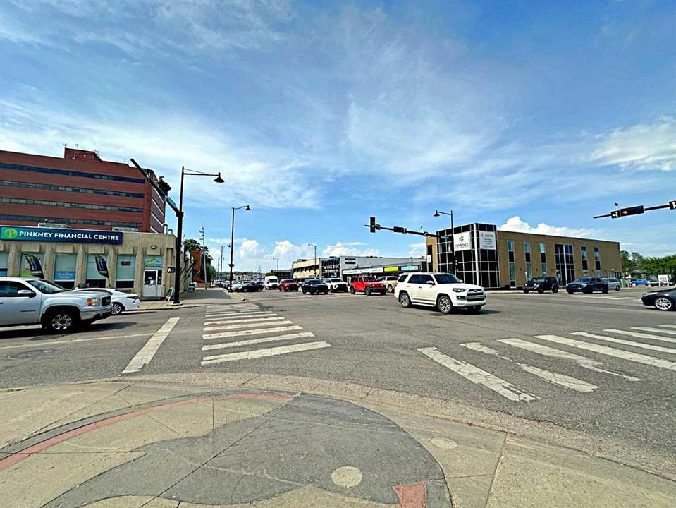 202 - 9902 Franklin Avenue, Fort McMurray, AB