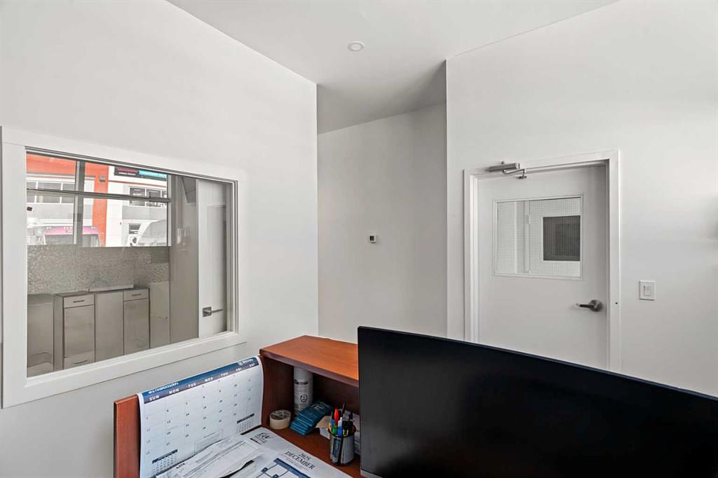 305 - 10960 42 Street Northeast, Calgary, AB