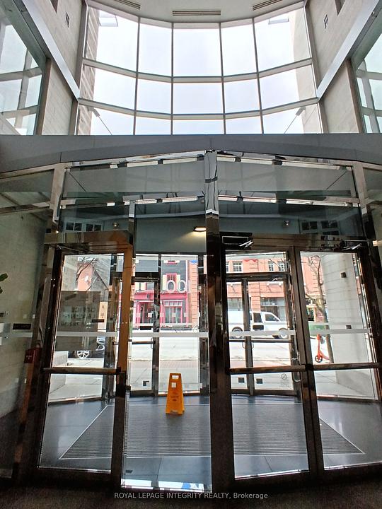 100 - 100 Murray Street, Ottawa, ON