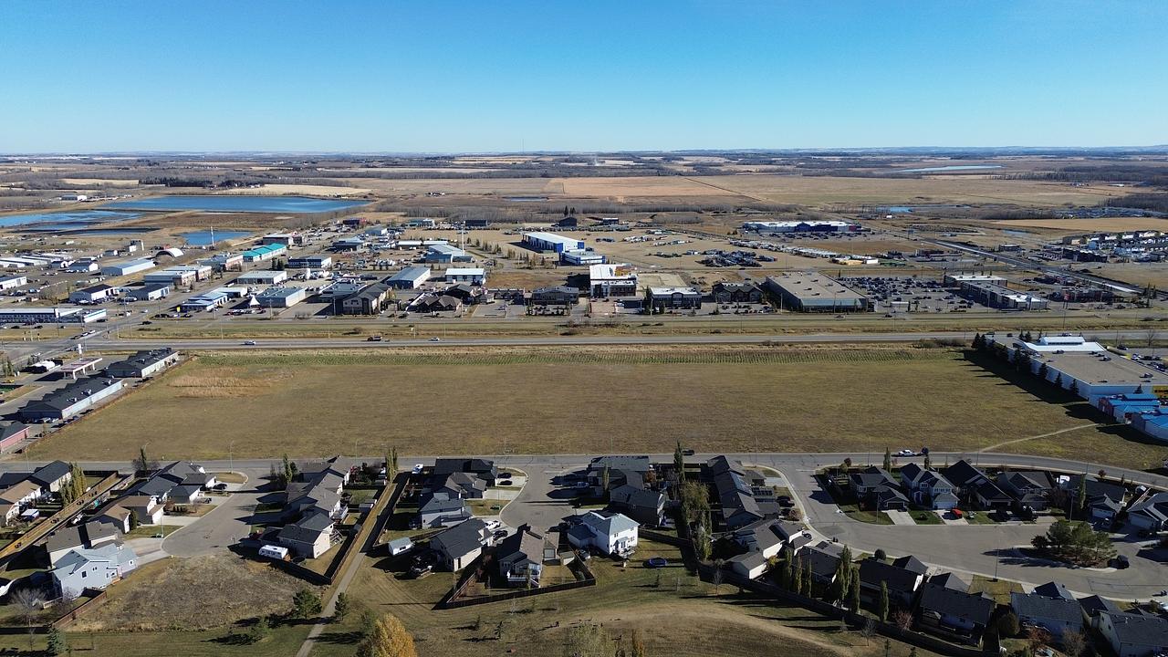 47 Hinshaw Drive, Sylvan Lake, AB