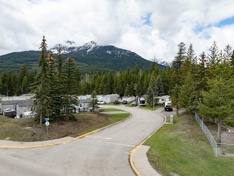 35 Cassiar Drive, Elkford, BC