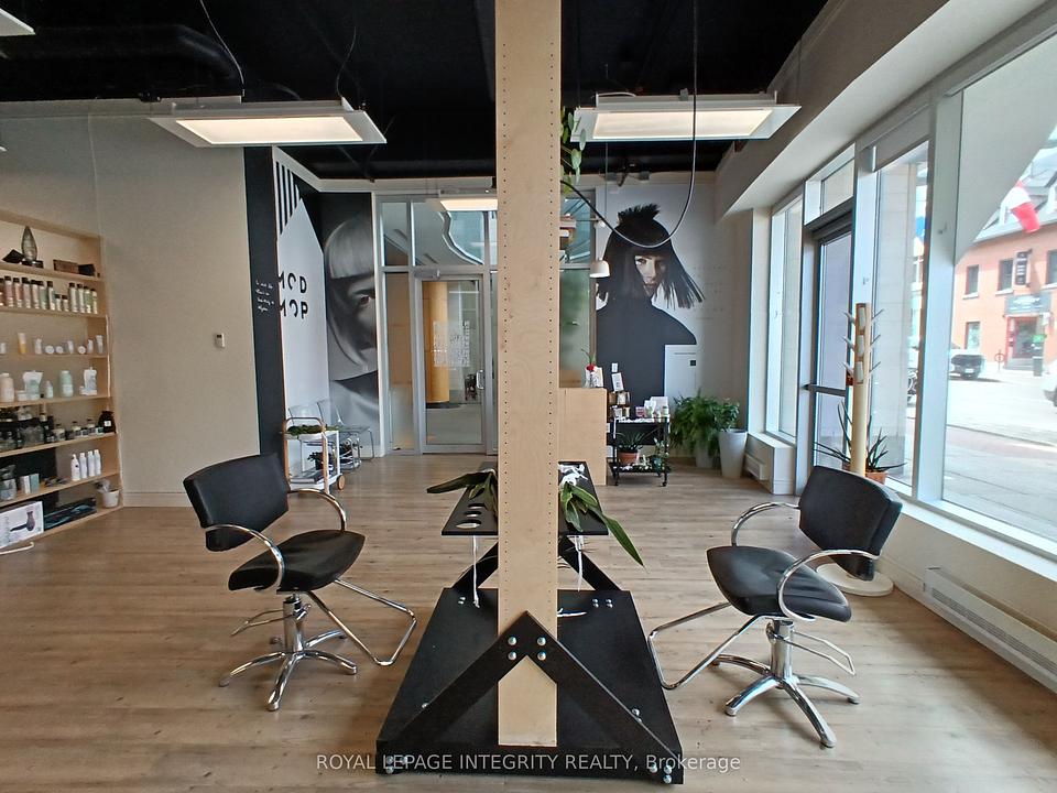 100 - 100 Murray Street, Ottawa, ON