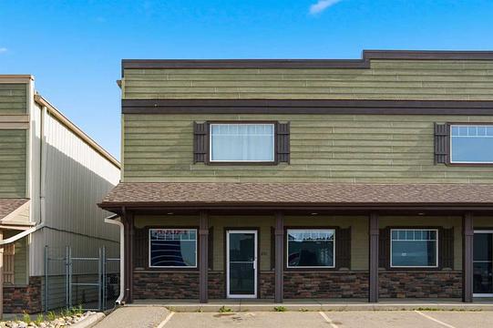 220 3 Street Northeast, Diamond Valley, AB